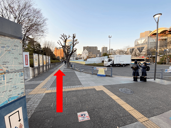 吹田駅のバス広場