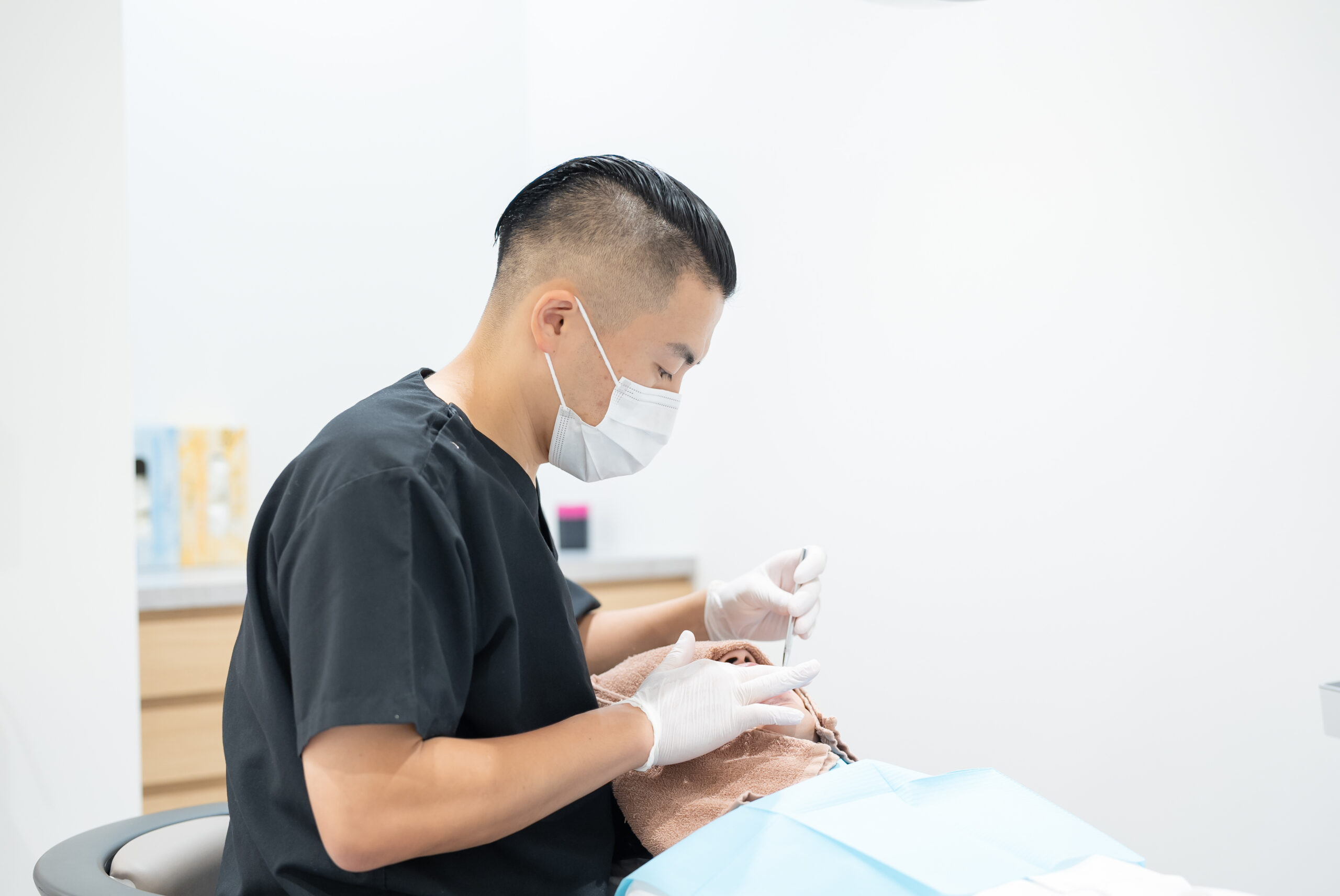 口腔外科出身の院長が、難しい親知らずにも対応